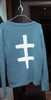 свитер с крестом
