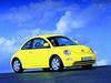 Желтый Volkswagen Beetle