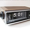 Сlassic retro flip alarm clock radio