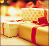 новогодние подарки в красивых и красочных коробочках!