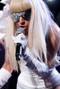 Сходить на концерт Lady Gaga's