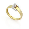Декоративное золотое кольцо без камней.
