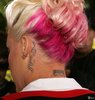 покрасить волосы в розовый
