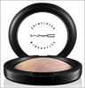 MAC Mineralize Skinfinish in Perfect Topping