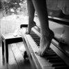 .play on my PIANO*.. lalla