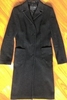 черное драповое пальто