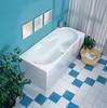 простая керамическая ванна дома