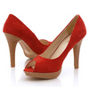 Красные туфли с высоким наборным каблуком