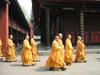 существовать в дзен-буддийском монастыре