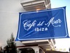 Любоваться закатом в Caf&#233; del Mar