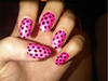 manicure with polka dot