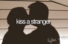 поцеловать незнакомца