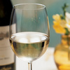 романтично распить белое вино