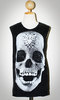 skull t-shirt.