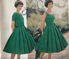 Зеленое платье в стиле конца 50х начала 60х ХХ в