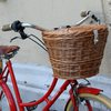 плетеная корзина для велосипеда