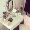 make up table