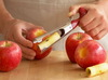 чистка внутренностей яблока