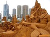 сделать скульптуру из песка