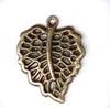 Металлическая подвеска Узорный лист