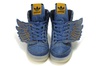 Adidas с крыльями