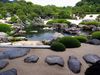 Пройтись по японскому саду в Японии