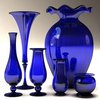 Синяя прозрачная ваза, бутыль или кувшин