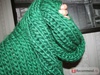 теплый зеленый шарф!