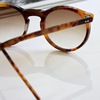 round tortoise shell glasses