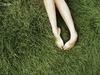 Босиком по зеленой траве