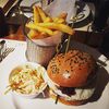 Food: Corner Burger