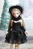 Minifee black lace dress