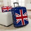 чемодан с британским флагом