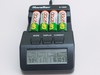 пальчиковые батарейки-аккумуляторы и зарядник для них