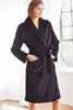 уютный, мягкий и в меру тёплый халат, обязательно чёрный, более и менее длинный
