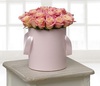 Розовые розы в розовой шляпной коробке #19