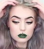 Go To Everyday Look with Green Lips | Evelina Forsell