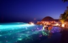 Отдохнуть на райских Мальдивах и походить по мерцающему в ночи песку