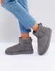 Серые ботинки UGG Classic Mini II