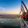 Качели "Over the Edge" на A’DAM Lookout