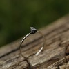 серебряное кольцо или серьги "камушек"