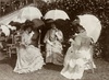 Белый парасоль (зонт от солнца) начала 20 века