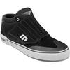 Skate shoes with covered laces