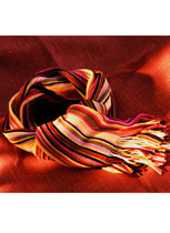 Полосатый осенний шарф