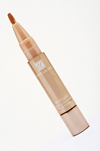 Ideal Light Brush-On Illuminator от Estee Lauder