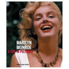 Книга - фотоальбом Marilyn Monroe: A Life in Pictures (Hardcover) 2007