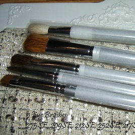 mac royal assets brush sets / 5 eye brushes