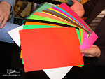 стопка цветной бумаги