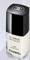 Chanel's Le Vernis Nail Colour in White Satin