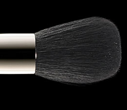 MAC 109 Small Contour Brush